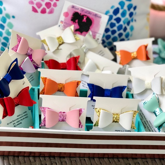 Shop Small Support A Dream with Wear It Like Mads Boutique & Closet - Picture 14 of 15